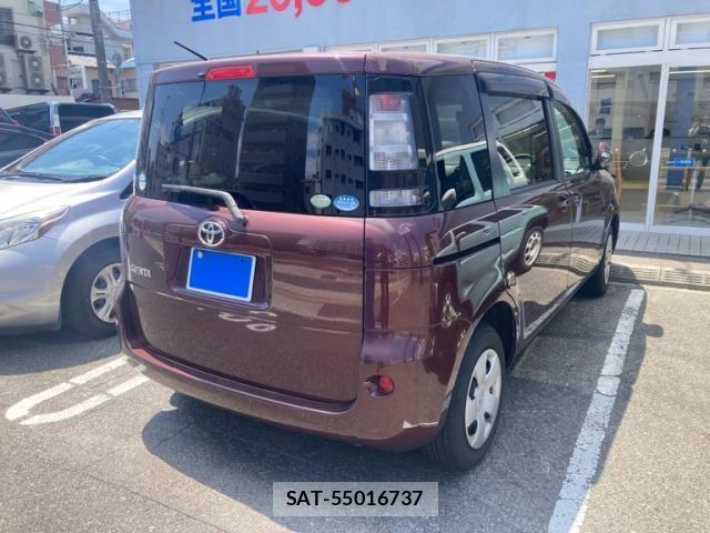 Toyota SIENTA 2011-10 8317070-2