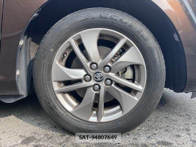 Toyota SIENTA 2017-03 8317065-19