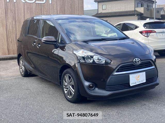 Toyota SIENTA 2017-03 8317065-21
