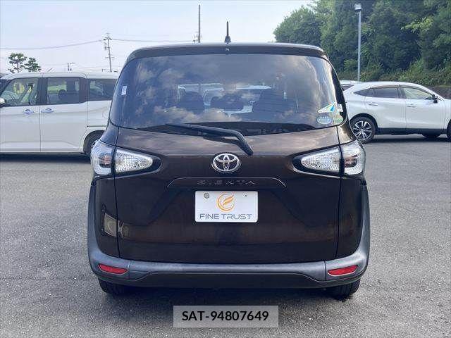 Toyota SIENTA 2017-03 8317065-24