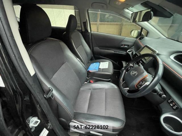 Toyota SIENTA 2017-10 8317067-16