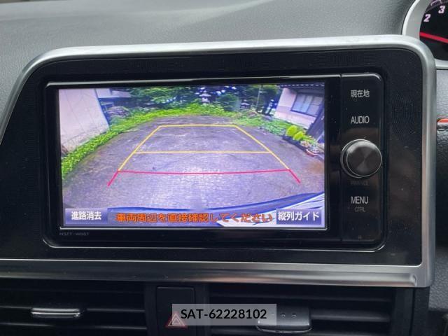Toyota SIENTA 2017-10 8317067-23