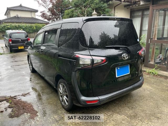 Toyota SIENTA 2017-10 8317067-4