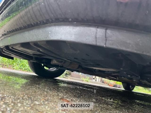 Toyota SIENTA 2017-10 8317067-6
