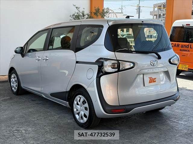 Toyota SIENTA 2016-01 8317062-12