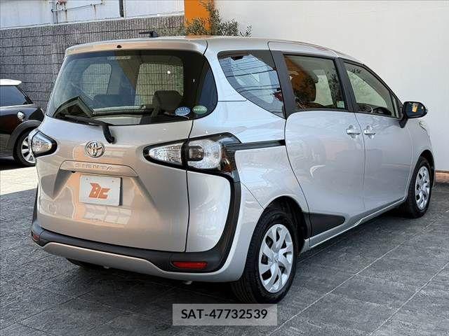 Toyota SIENTA 2016-01 8317062-14