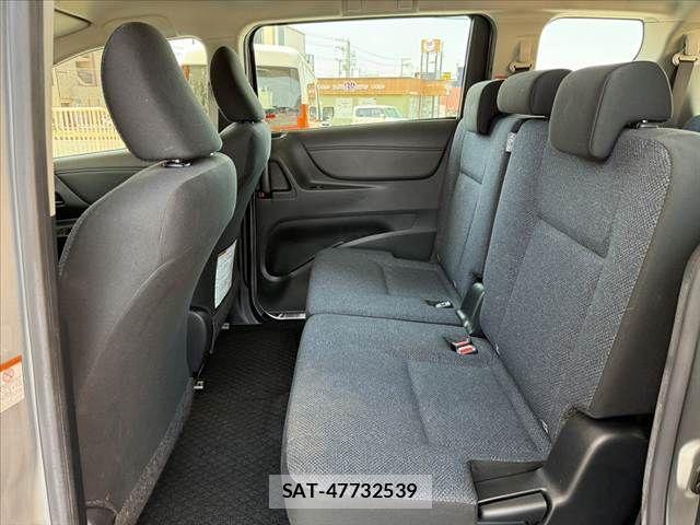 Toyota SIENTA 2016-01 8317062-18