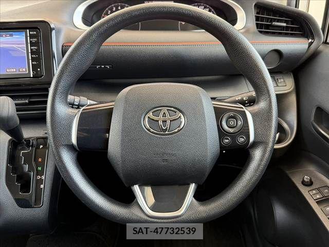 Toyota SIENTA 2016-01 8317062-22