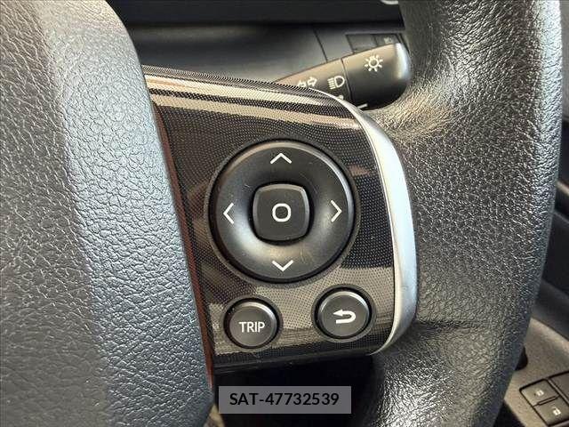 Toyota SIENTA 2016-01 8317062-25