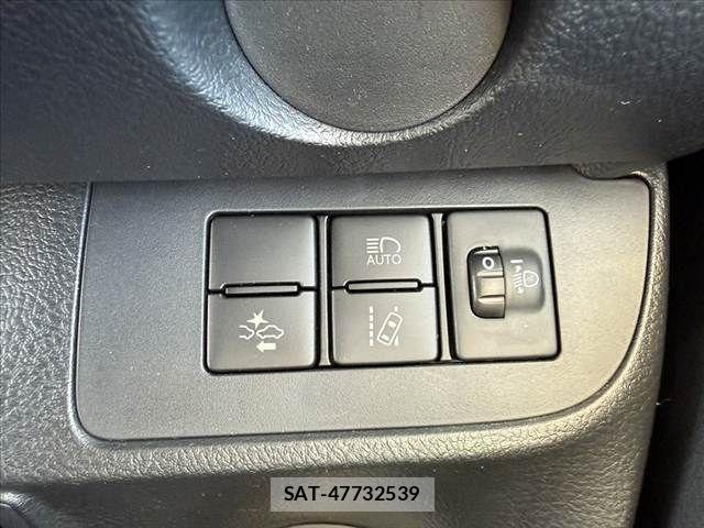 Toyota SIENTA 2016-01 8317062-5