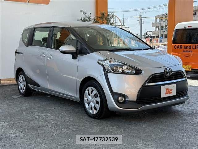Toyota SIENTA 2016-01 8317062-7