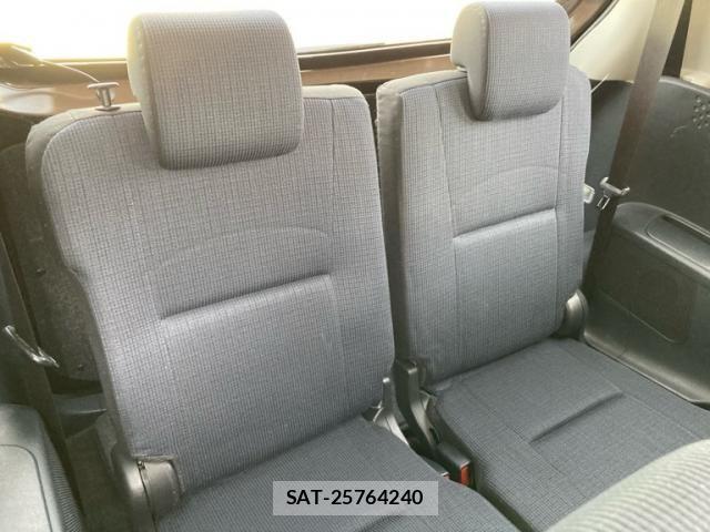 Toyota SIENTA 2017-03 8317069-15