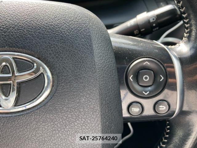 Toyota SIENTA 2017-03 8317069-18