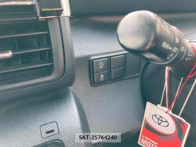 Toyota SIENTA 2017-03 8317069-24