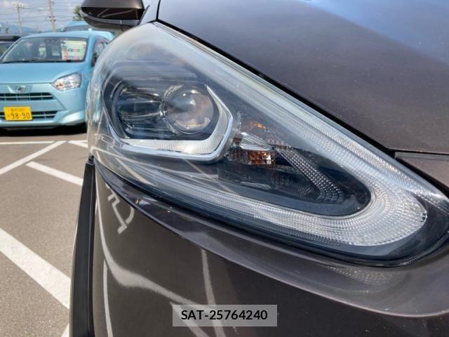 Toyota SIENTA 2017-03 8317069-5