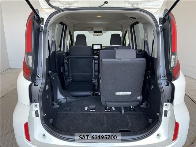 Toyota SIENTA 2024-06 8317053-29