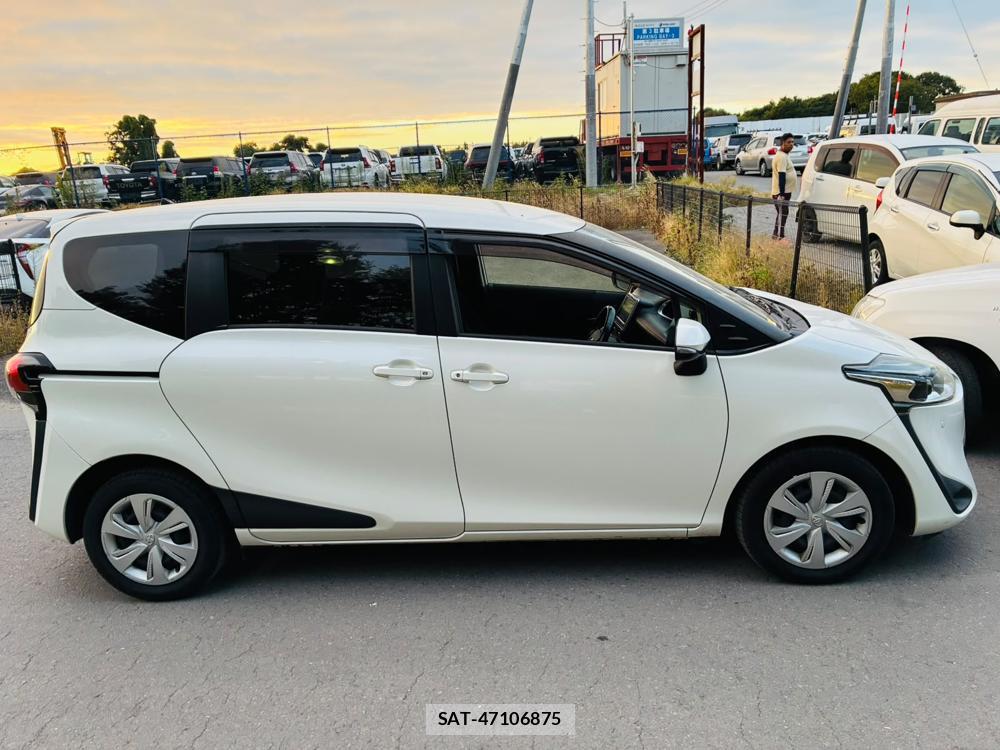 Toyota SIENTA 2019/09 8173297-5