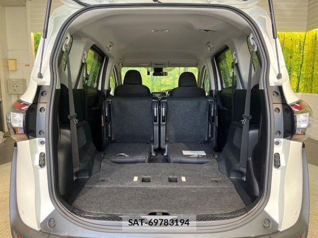 Toyota SIENTA 2017-06 8317058-10