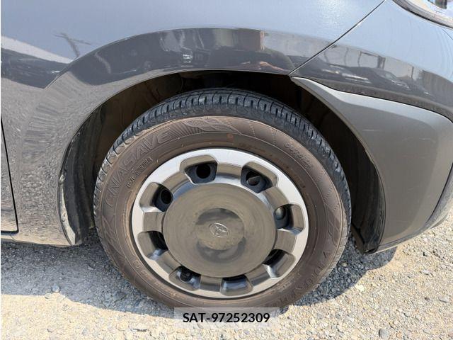Toyota SIENTA 2023-01 8317039-11