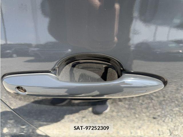 Toyota SIENTA 2023-01 8317039-12