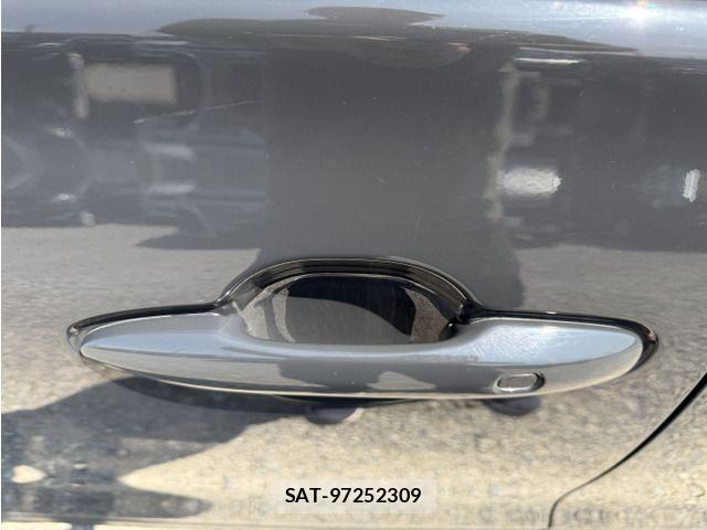 Toyota SIENTA 2023-01 8317039-13