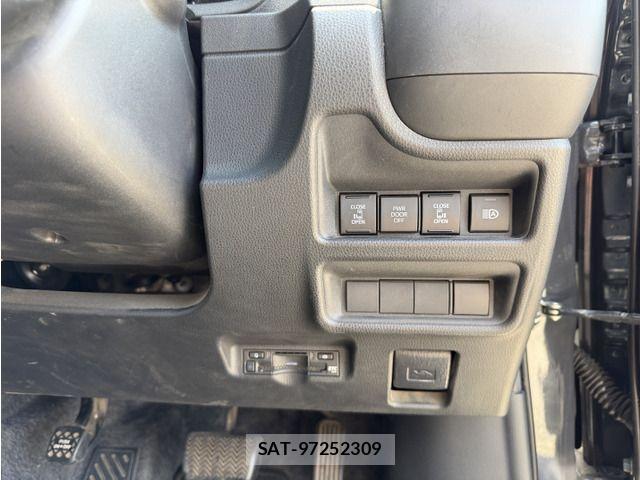 Toyota SIENTA 2023-01 8317039-15