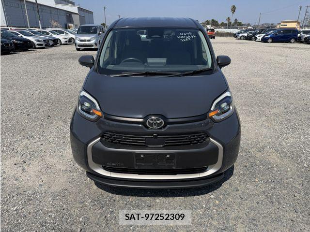 Toyota SIENTA 2023-01 8317039-4