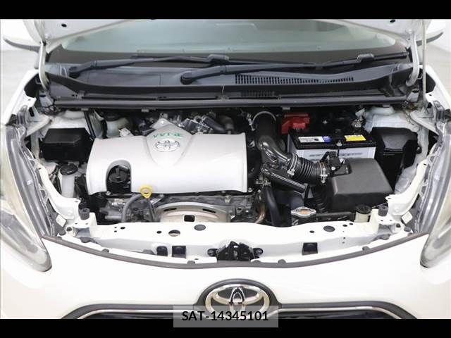 Toyota SIENTA 2018-05 8317055-24