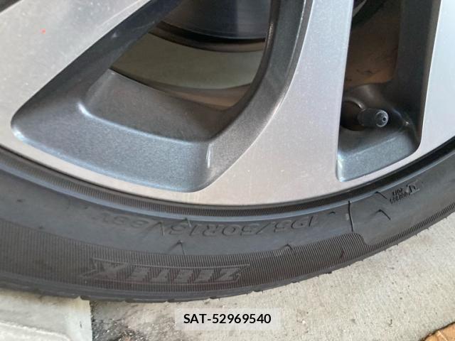 Toyota SIENTA 2015-09 8317071-6