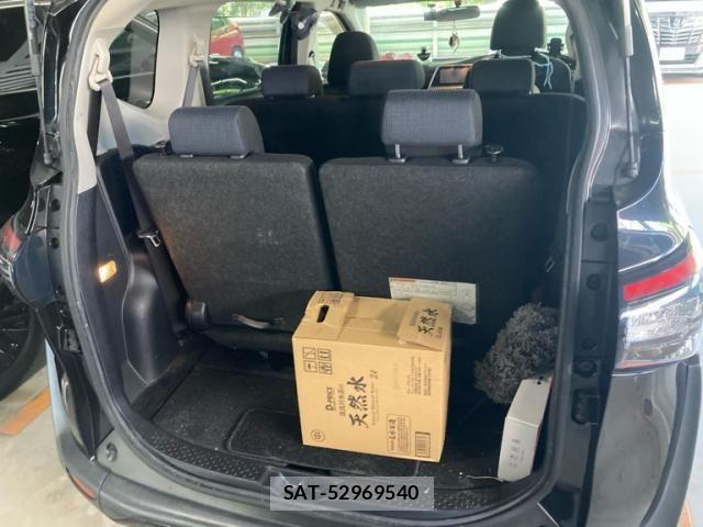 Toyota SIENTA 2015-09 8317071-8