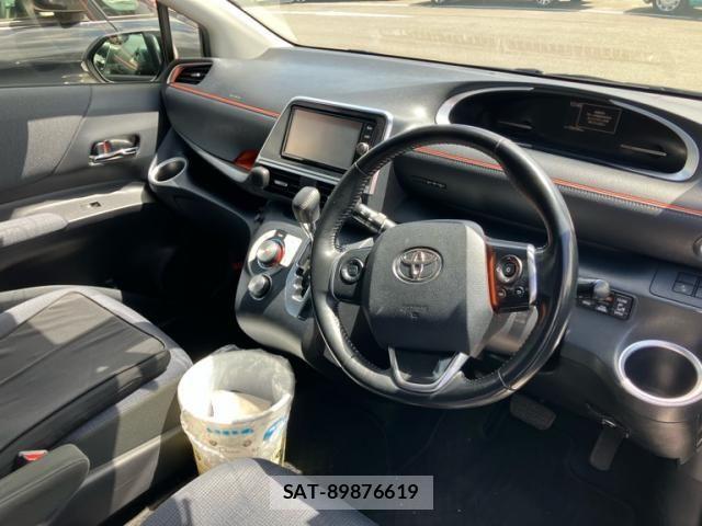 Toyota SIENTA 2018-02 8317066-18