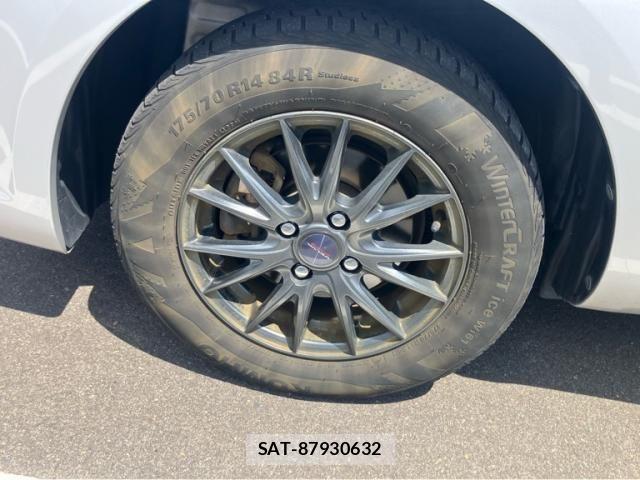 Toyota SIENTA 2013-09 8337864-9