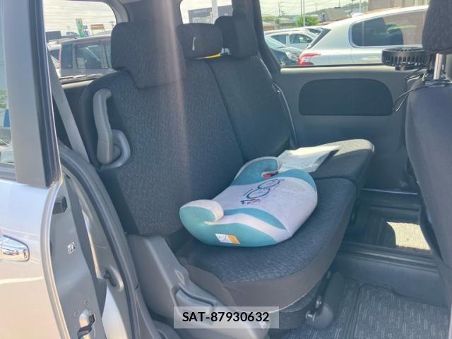 Toyota SIENTA 2013-09 8337864-12
