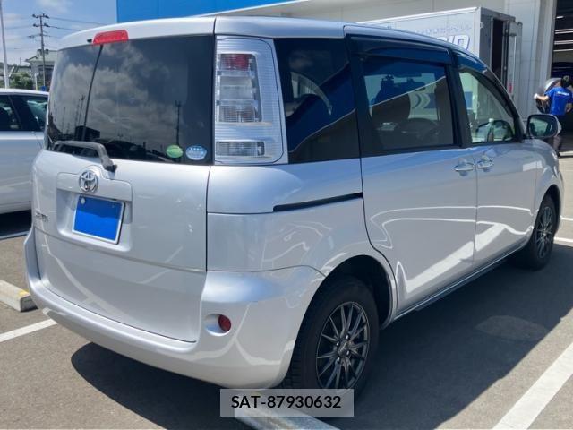 Toyota SIENTA 2013-09 8337864-3