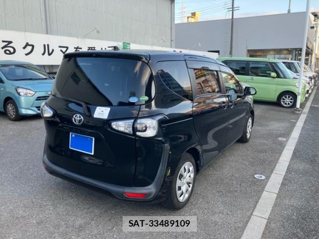 Toyota SIENTA 2015-08 8337861-5