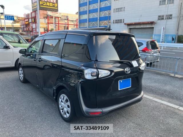 Toyota SIENTA 2015-08 8337861-7