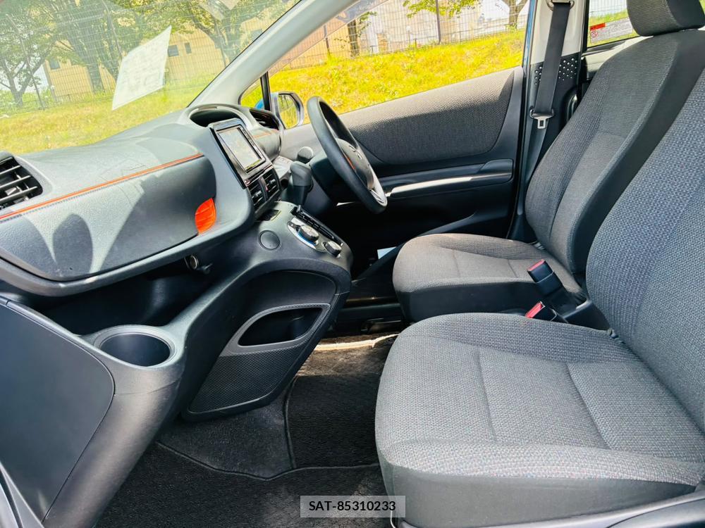 Toyota SIENTA 2019-06 8162556-10