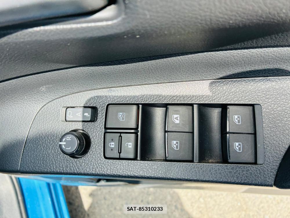 Toyota SIENTA 2019-06 8162556-20
