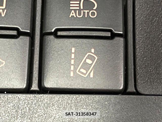 Toyota SIENTA 2018-11 8337848-6