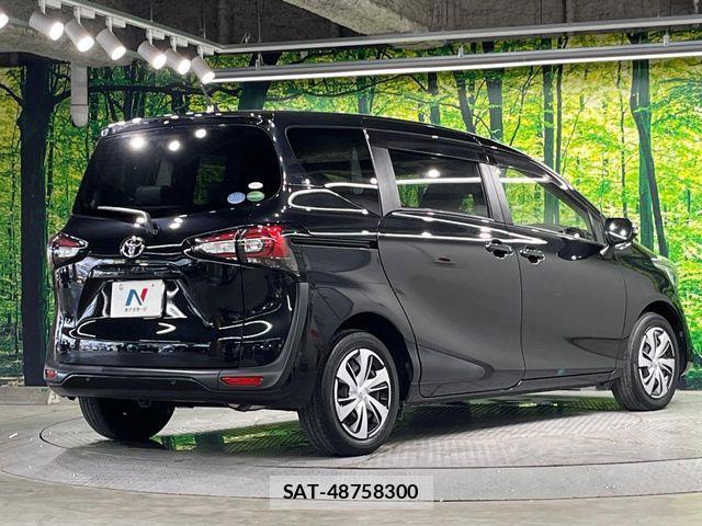 Toyota SIENTA 2019-04 8337842-17