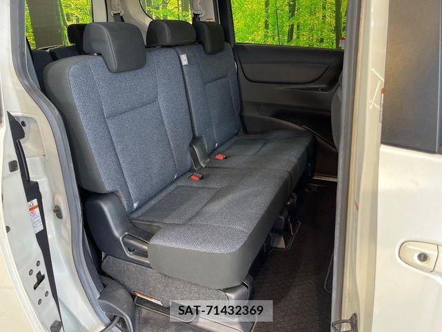 Toyota SIENTA 2015-09 8337858-6