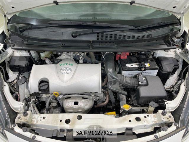 Toyota SIENTA 2017-06 8337845-17