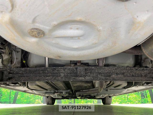 Toyota SIENTA 2017-06 8337845-18