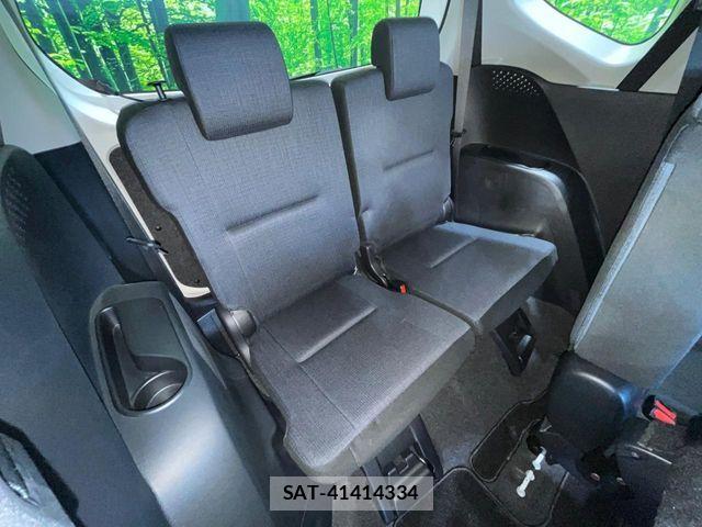 Toyota SIENTA 2015-11 8337850-9