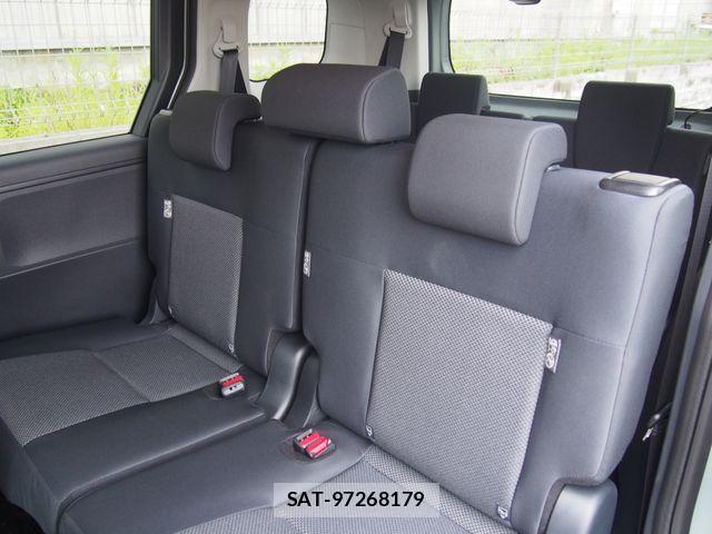 Toyota SIENTA 2026-07 8337840-6