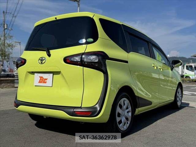 Toyota SIENTA 2015-12 8337859-14