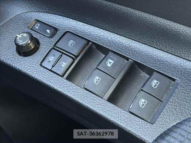 Toyota SIENTA 2015-12 8337859-27