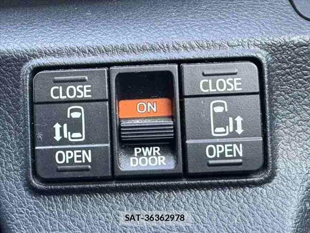 Toyota SIENTA 2015-12 8337859-4