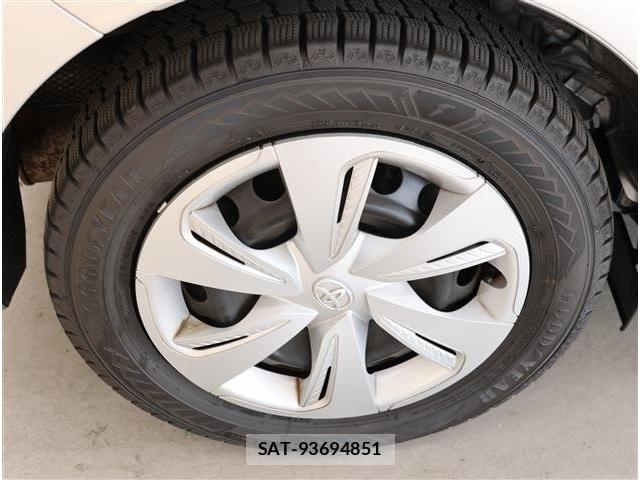 Toyota SIENTA 2020-01 8337846-6