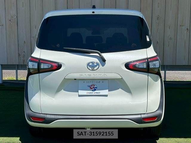 Toyota SIENTA 2016-02 8337855-13